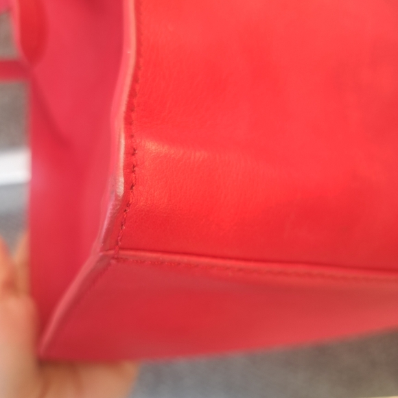 NWOT Cynthia Rowley 100% leather bag. - Picture 10 of 14